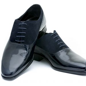 Zapato de novio modelo Oxford charol azul marino